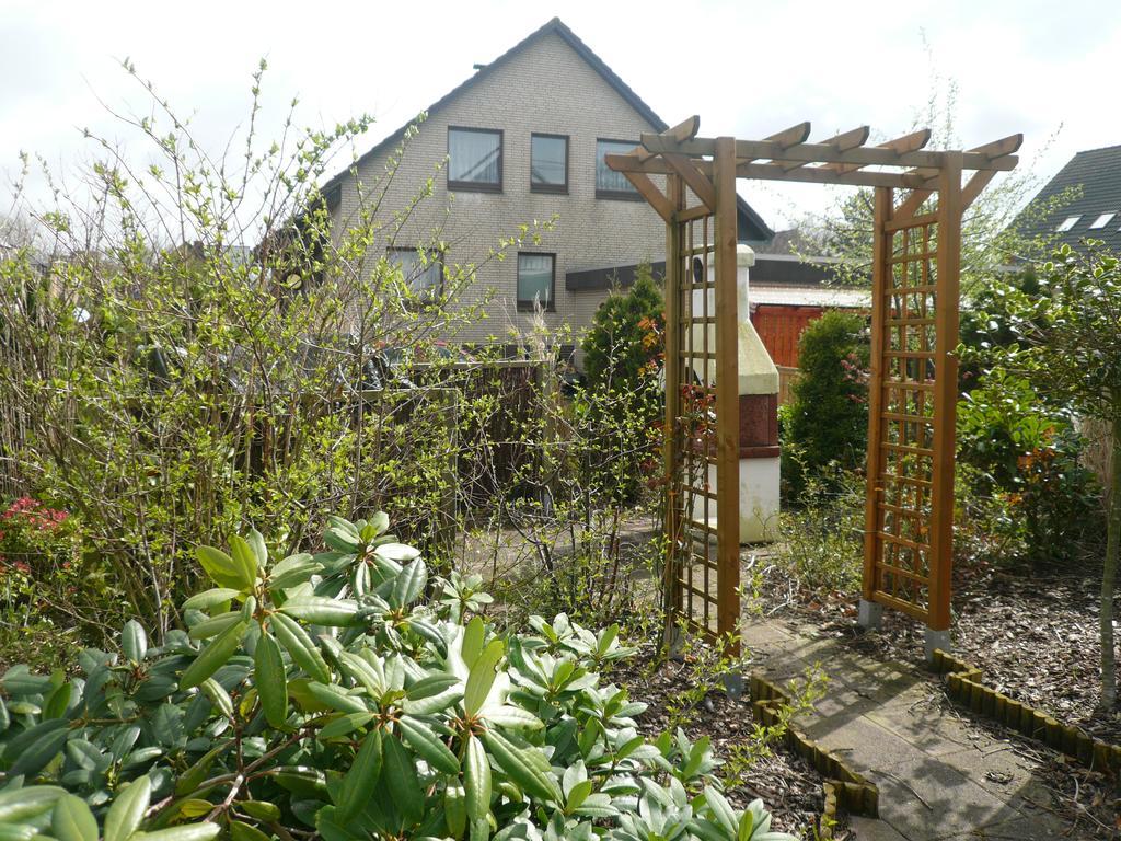 "Haus Am Deich" Appartement Cuxhaven Buitenkant foto